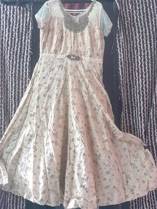 Very Beautiful Gown, Wore 2- 4 Times, Xl H Iska Si