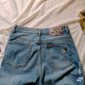 Small Flower Embroidery Denim Jeans