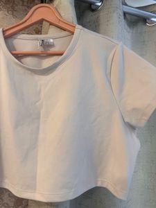 H&amp;M Cream Crop Top, Bust- 36/38