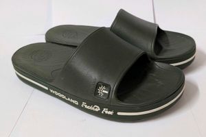 Mens Slider 🔥🔥Size 6