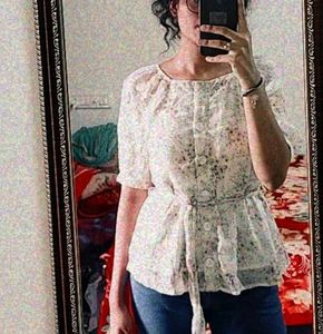 Max Peplum Top ( Middle Button Missing)