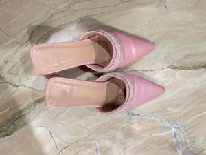 Trendy Pointed Heels