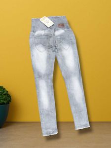 K@99 Size-26 (Sale) Latest Ladies high waist Jeans