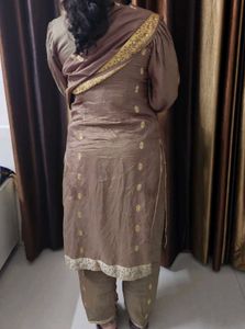 Beautiful stiched duppata suit