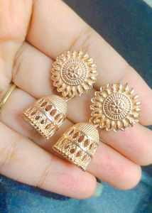 Elegant Gold Earrings