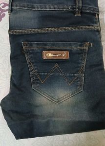 👖 Wrangler Jeans