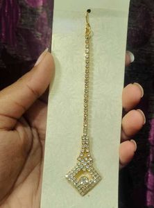 Sparkling Rhinestone Maang Tikka