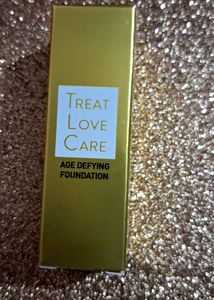 MYGLAMM Riveve Foundation With Medium Cove