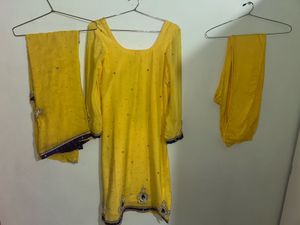 Yellow Indian Salwar Kameez