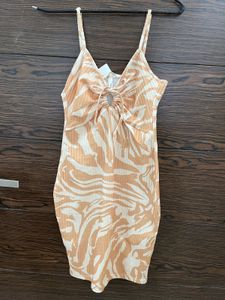 h&m bodycon dress with tag