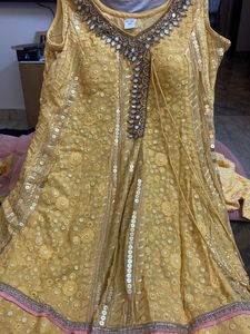 A Beautiful Sharara Dress For Wedding Seasons