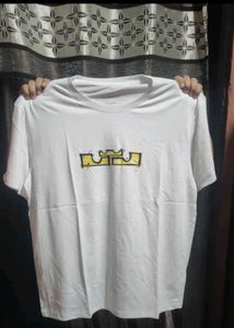 LeBron James Graphic Tee