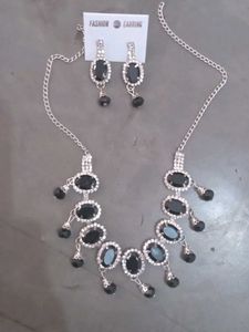 Elegant Black Gemstone Drop Earrings