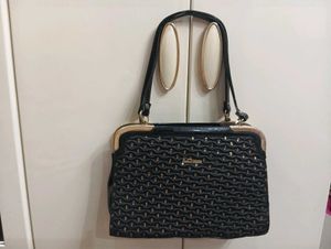 Black & Gold Handbag