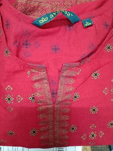 Red And Black Design Avassa Kurti!