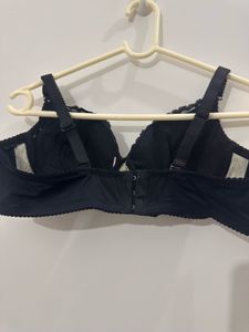 Pretty Cat Black Lace Padded Bra, Bust- 34 C/D