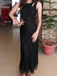 Elegant Black Maxi Dress