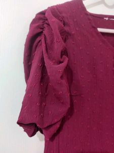 Puffed Sleeves Top