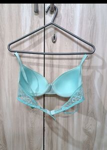 Combo of 2 Zivame Padded lace bra (Red and Light Blue)
