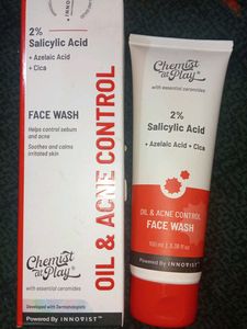Chemist at Play Face Wash