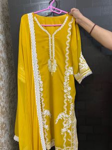 Mustard kurta set-heavy embroidery-only worn once