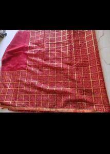 Beautiful Saree With Unstitched Blouse