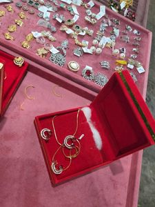Rubia AD Zirconia Pendant Set With Chain