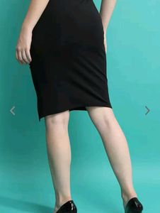 Black Side-slit Pencil Skirt