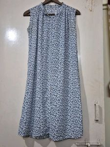 Grey Floral Dress🍀