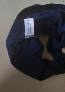 Non padded sports bra new with tag