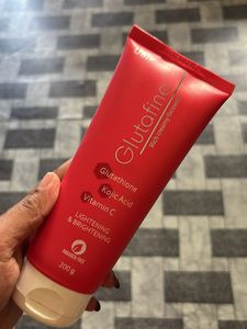 Glutafine Face Wash