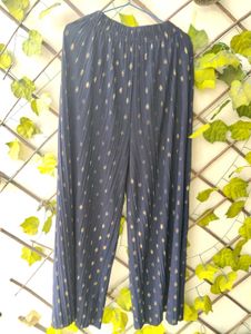 Navy &amp; Gold Pleated Pants