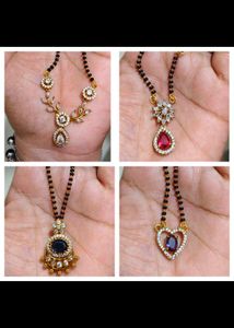 Ad Stone Pendant Black Beads Collection
