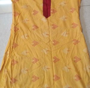 Woman&#39;s Kurta