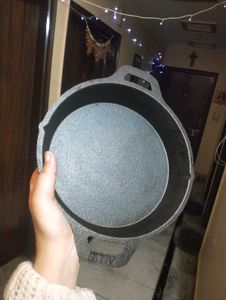 Cast Iron Skillet/ Pan Indus Valley