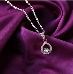 vintage pendant necklace