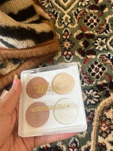 2 Highlighters N Blush