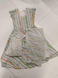 Off-White Kurta Set with Zipper Detail