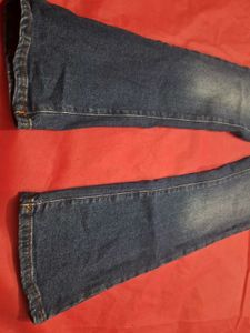 kareena kapoor style bootcut jeans