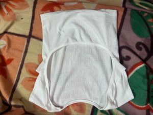 White Sleeveless blackless Top