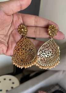Jewellery Bundle - Earrings, Necklace