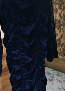 Chic Navy Velvet Ruched Mini Dress