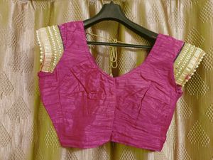Beautiful Pink Saree With Blouse