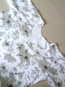 NEW ! Rayon Floral print short kurti|White Straigh