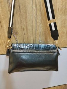 Black Stylish Bag 🌸