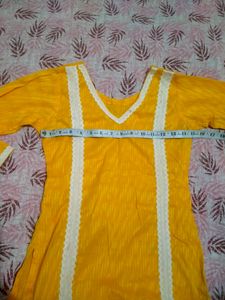 Short Kurti With New Condition  At 100