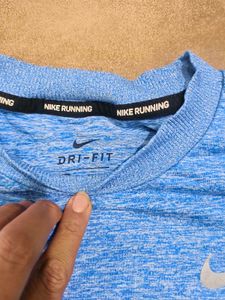 nike gym t shirt