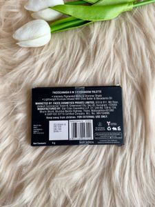 Faces Canada Candid Charmer Eyeshadow Palette