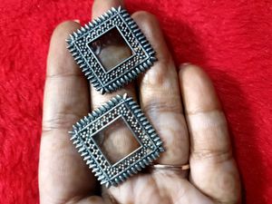 Oxidized Square Earrings