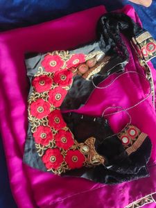 Saree With Embroidery Work Stiched Blouse